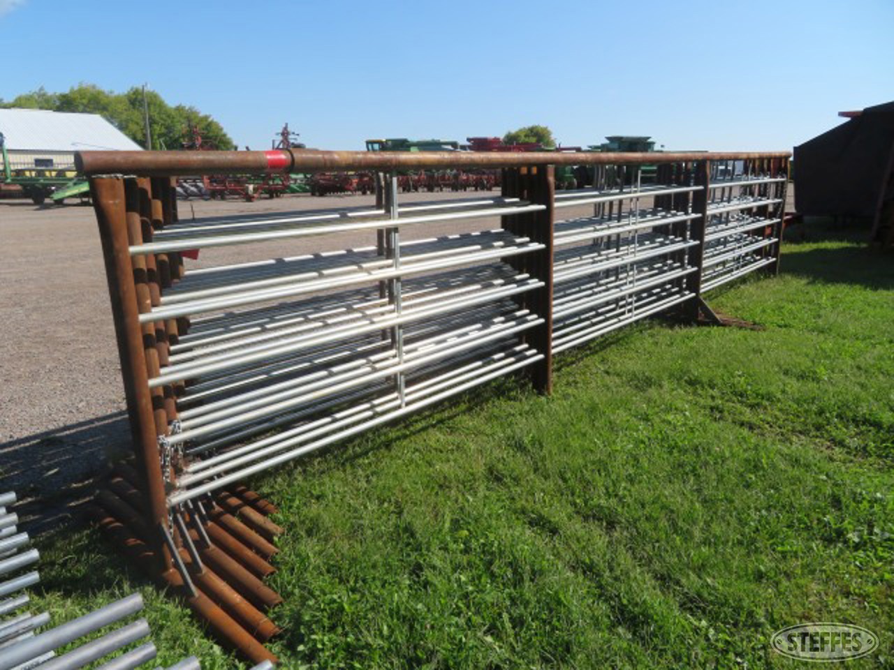(4) Buffalo freestanding panels
